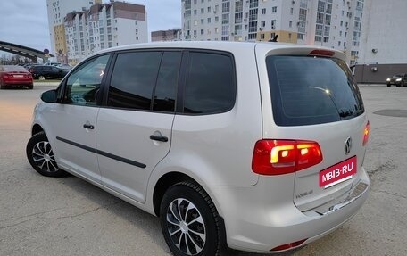 Volkswagen Touran III, 2011 год, 728 000 рублей, 5 фотография