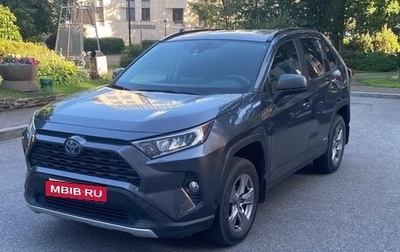 Toyota RAV4, 2022 год, 3 800 000 рублей, 1 фотография