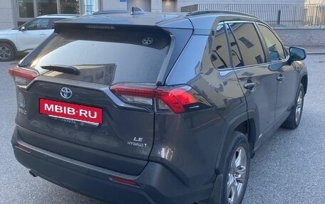 Toyota RAV4, 2022 год, 3 800 000 рублей, 4 фотография