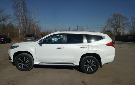 Mitsubishi Pajero Sport III рестайлинг, 2016 год, 3 000 000 рублей, 4 фотография