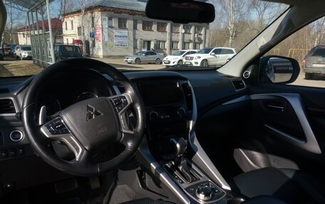 Mitsubishi Pajero Sport III рестайлинг, 2016 год, 3 000 000 рублей, 6 фотография