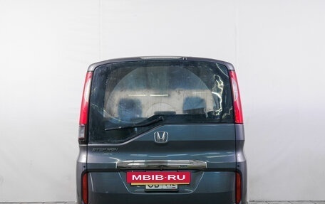 Honda Stepwgn IV, 2017 год, 1 899 000 рублей, 6 фотография
