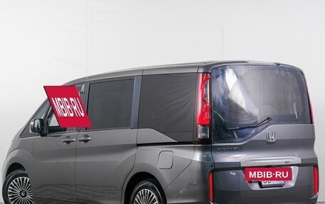 Honda Stepwgn IV, 2017 год, 1 899 000 рублей, 5 фотография