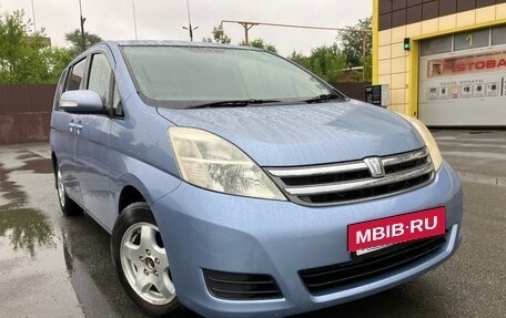 Toyota ISis I, 2009 год, 1 100 000 рублей, 2 фотография