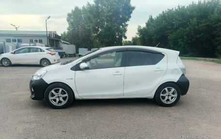 Toyota Aqua I, 2012 год, 795 000 рублей, 4 фотография