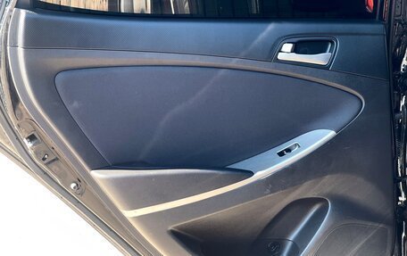 Hyundai Solaris II рестайлинг, 2015 год, 1 099 000 рублей, 18 фотография