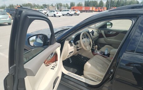 Infiniti QX70, 2017 год, 3 150 000 рублей, 17 фотография