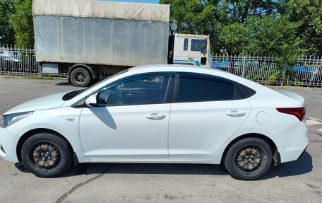 Hyundai Solaris II рестайлинг, 2019 год, 830 000 рублей, 3 фотография