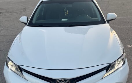 Toyota Camry, 2019 год, 2 490 000 рублей, 4 фотография
