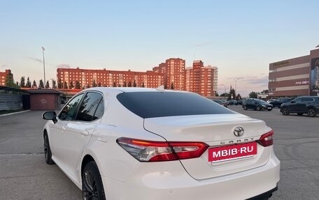 Toyota Camry, 2019 год, 2 490 000 рублей, 7 фотография