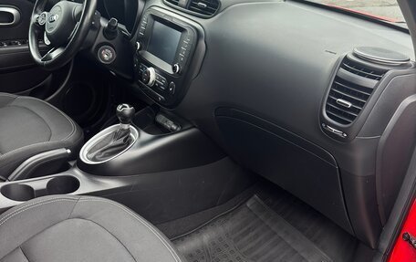 KIA Soul II рестайлинг, 2017 год, 1 370 000 рублей, 7 фотография