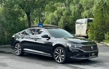 Volkswagen Passat B8 рестайлинг, 2022 год, 2 030 000 рублей, 3 фотография