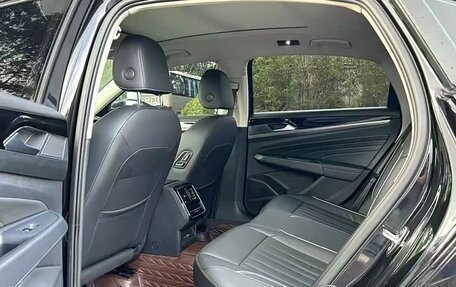 Volkswagen Passat B8 рестайлинг, 2022 год, 2 030 000 рублей, 9 фотография