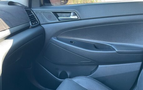 Hyundai Tucson III, 2016 год, 2 300 000 рублей, 18 фотография