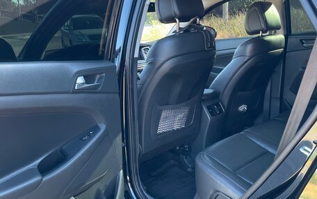 Hyundai Tucson III, 2016 год, 2 300 000 рублей, 16 фотография
