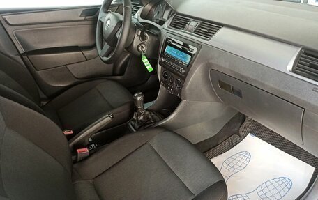 Skoda Rapid I, 2014 год, 930 000 рублей, 14 фотография