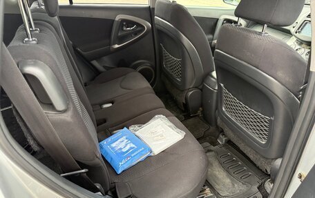 Toyota RAV4, 2006 год, 750 000 рублей, 13 фотография