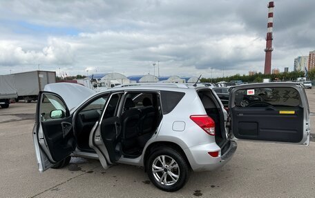 Toyota RAV4, 2006 год, 750 000 рублей, 24 фотография