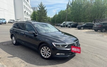Volkswagen Passat B8 рестайлинг, 2019 год, 1 890 000 рублей, 2 фотография