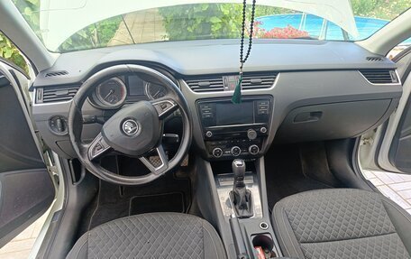 Skoda Octavia, 2017 год, 1 080 000 рублей, 4 фотография