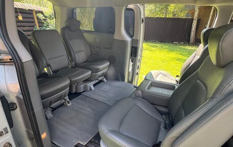 Hyundai Grand Starex Grand Starex I рестайлинг 2, 2008 год, 1 200 000 рублей, 9 фотография