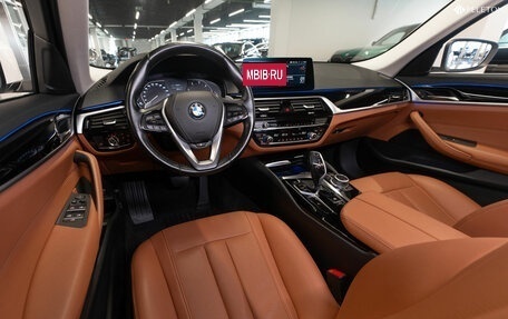 BMW 5 серия, 2020 год, 3 940 000 рублей, 7 фотография