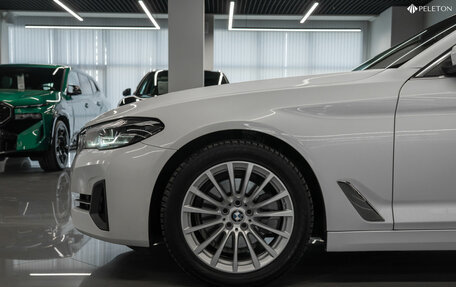 BMW 5 серия, 2020 год, 3 940 000 рублей, 21 фотография