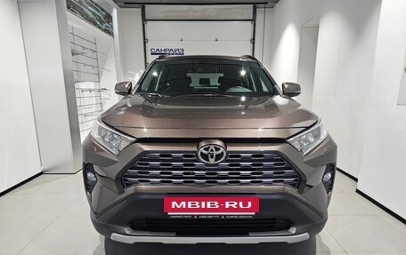 Toyota RAV4, 2020 год, 2 999 000 рублей, 2 фотография