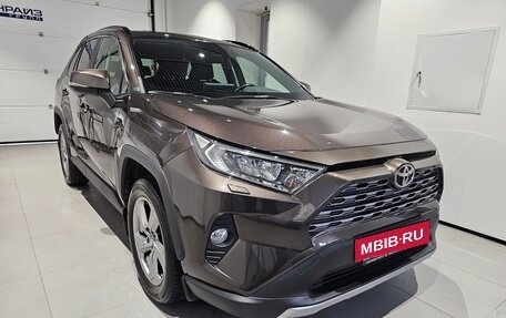 Toyota RAV4, 2020 год, 2 999 000 рублей, 3 фотография