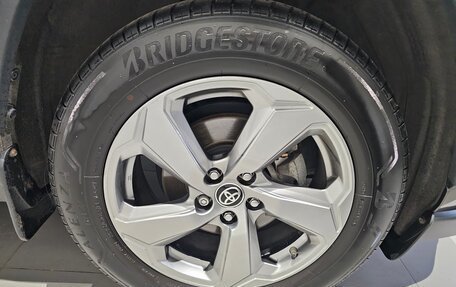 Toyota RAV4, 2020 год, 2 999 000 рублей, 21 фотография
