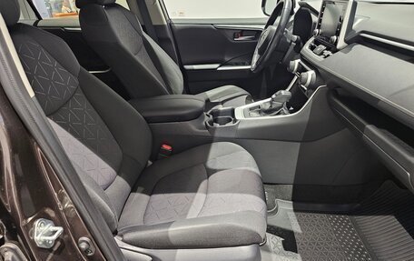 Toyota RAV4, 2020 год, 2 999 000 рублей, 17 фотография