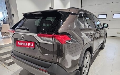 Toyota RAV4, 2020 год, 2 999 000 рублей, 4 фотография