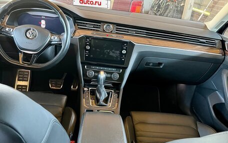 Volkswagen Passat B8 рестайлинг, 2019 год, 2 300 000 рублей, 7 фотография