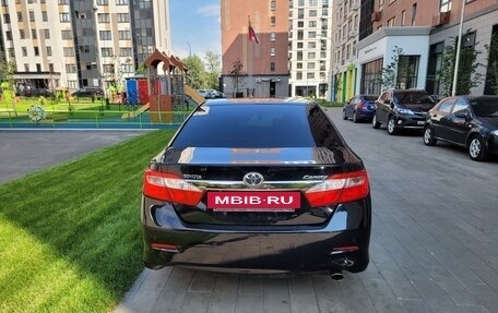 Toyota Camry, 2014 год, 1 850 000 рублей, 4 фотография