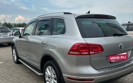 Volkswagen Touareg III, 2015 год, 3 990 000 рублей, 5 фотография