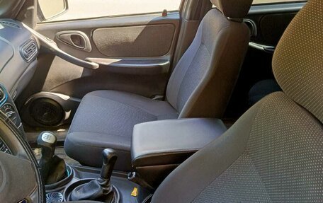 Chevrolet Niva I рестайлинг, 2011 год, 575 000 рублей, 4 фотография
