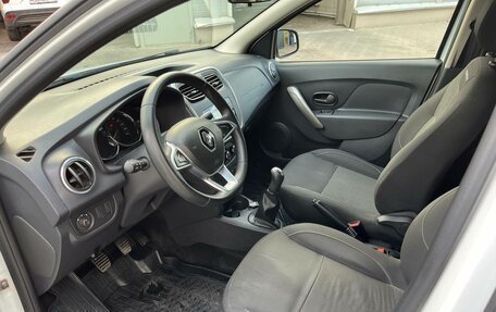 Renault Logan II, 2019 год, 880 000 рублей, 11 фотография