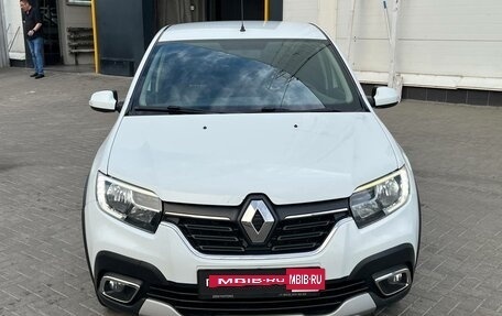 Renault Logan II, 2019 год, 880 000 рублей, 2 фотография