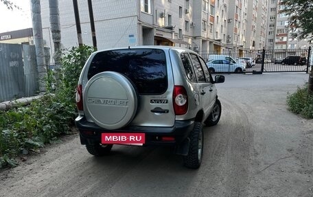 Chevrolet Niva I рестайлинг, 2004 год, 375 000 рублей, 6 фотография