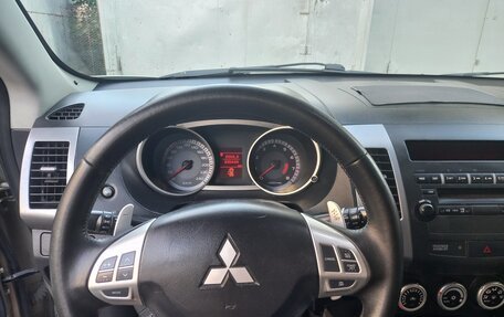 Mitsubishi Outlander III рестайлинг 3, 2007 год, 1 100 000 рублей, 7 фотография