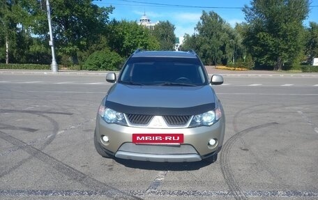 Mitsubishi Outlander III рестайлинг 3, 2007 год, 1 100 000 рублей, 2 фотография