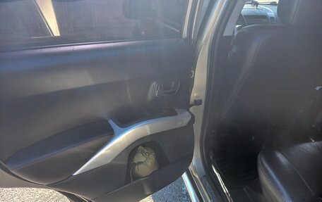 Mitsubishi Outlander III рестайлинг 3, 2007 год, 1 100 000 рублей, 16 фотография
