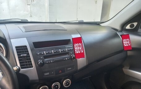 Mitsubishi Outlander III рестайлинг 3, 2007 год, 1 100 000 рублей, 8 фотография