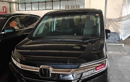 Honda Stepwgn IV, 2019 год, 2 500 000 рублей, 1 фотография