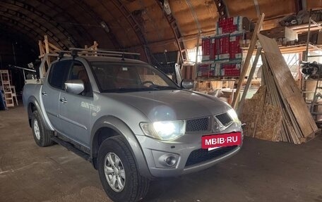 Mitsubishi L200 IV рестайлинг, 2012 год, 1 700 000 рублей, 3 фотография