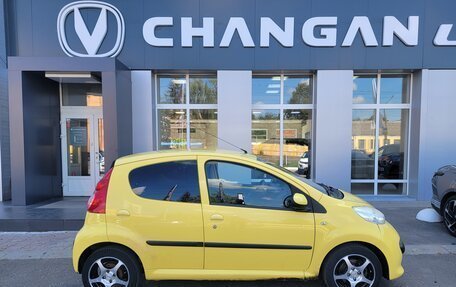 Peugeot 107 I рестайлинг, 2007 год, 256 000 рублей, 2 фотография