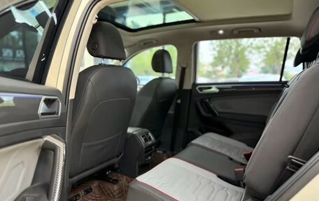 Volkswagen Tiguan II, 2022 год, 3 319 000 рублей, 18 фотография