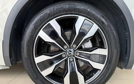 Volkswagen Tiguan II, 2022 год, 3 319 000 рублей, 25 фотография