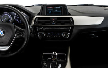 BMW 1 серия, 2017 год, 1 575 000 рублей, 14 фотография
