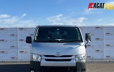 Toyota HiAce H200, 2015 год, 2 200 000 рублей, 1 фотография